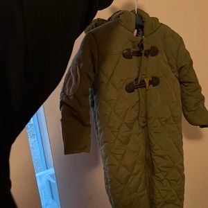 This is a snow suite for a baby boy 6-9 months!